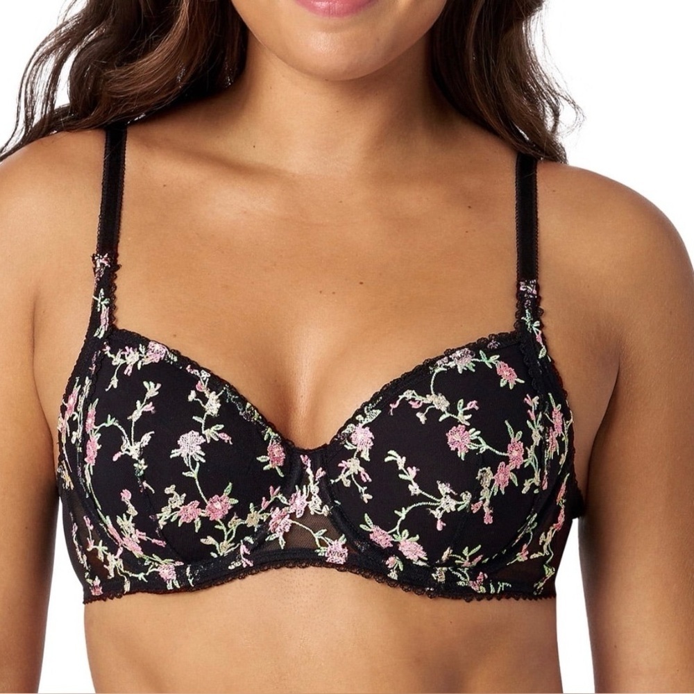 Adore Me Black Bra with Pink Floral Embroidery Size 34B T-shirt Padded